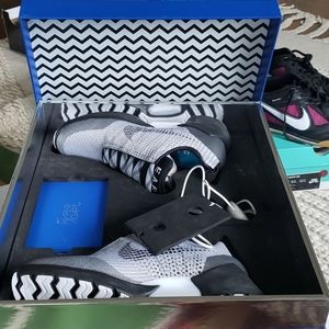 nike hyperadapt box